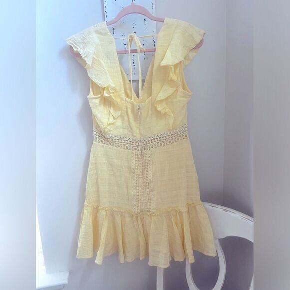 Francesca's Collections Audrey Parks yellow Ruffled Sundress! Size Medium NWT! - Picture 7 of 7